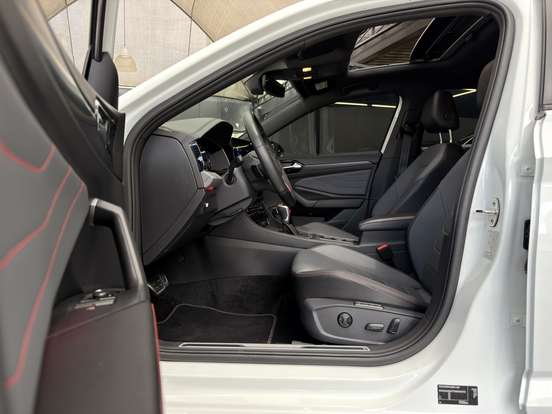 VOLKSWAGEN-JETTA-2.0 350 TSI GASOLINA GLI DSG VOLKSWAGEN-JETTA-2025