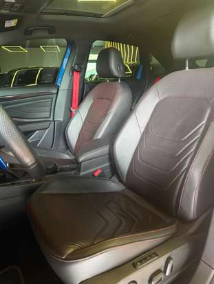VOLKSWAGEN-JETTA-2024