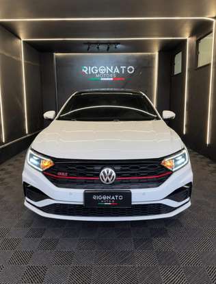 VOLKSWAGEN-JETTA-2020