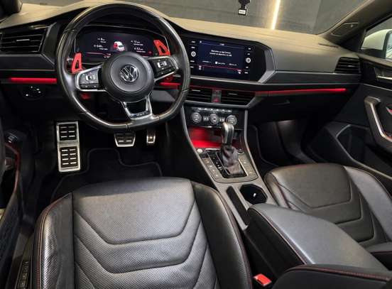 VOLKSWAGEN-JETTA-2020