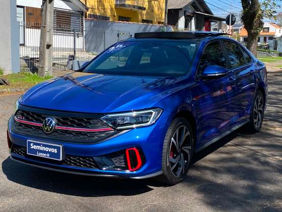VOLKSWAGEN-JETTA-2024