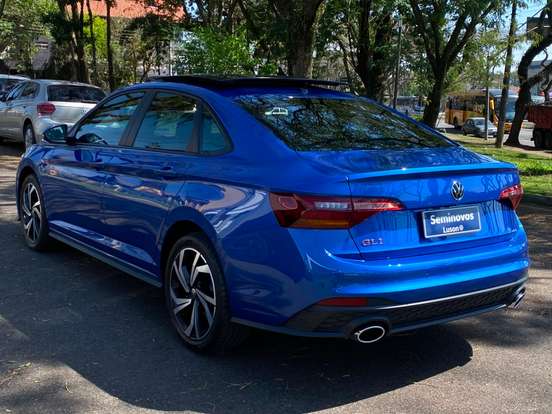 VOLKSWAGEN-JETTA-2024