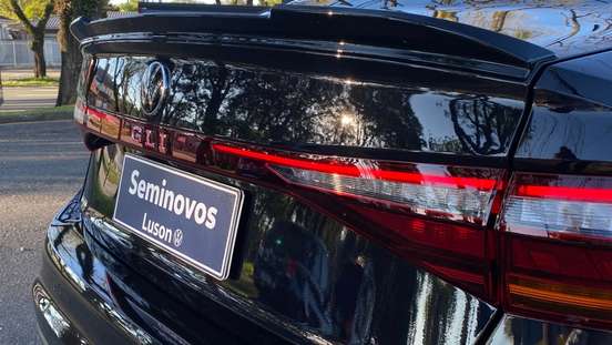 VOLKSWAGEN-JETTA-2026