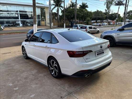 VOLKSWAGEN-JETTA-2023