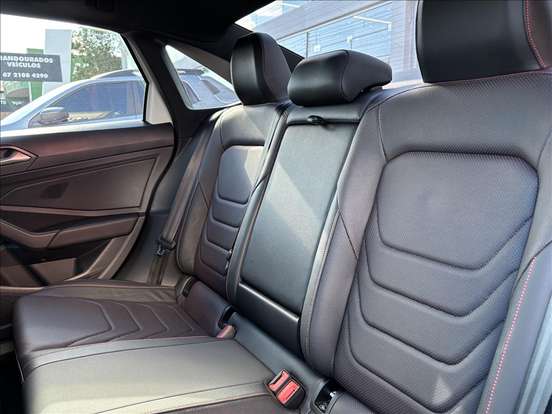 VOLKSWAGEN-JETTA-2023