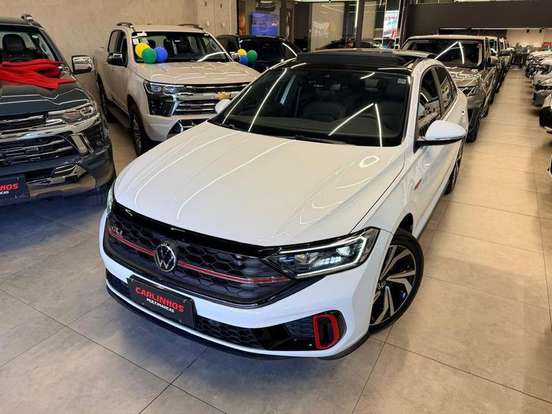 VOLKSWAGEN-JETTA-2024