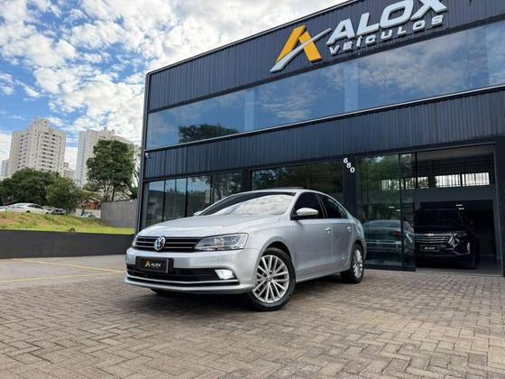 VOLKSWAGEN JETTA 2.0 COMFORTLINE FLEX 4P TIPTRONIC