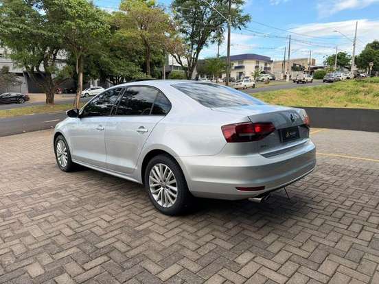 VOLKSWAGEN-JETTA-2015
