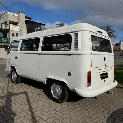 VOLKSWAGEN-KOMBI-2013