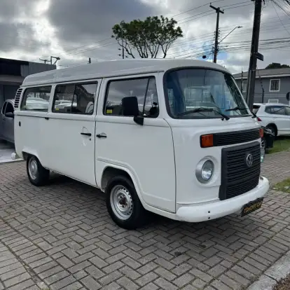 VOLKSWAGEN-KOMBI-2013