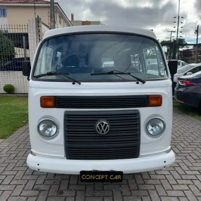 VOLKSWAGEN-KOMBI-2013