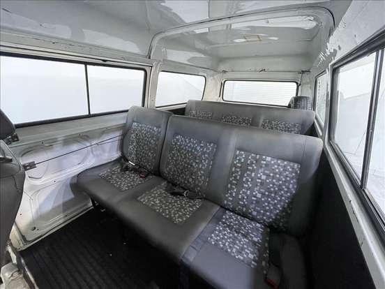 VOLKSWAGEN-KOMBI-2012