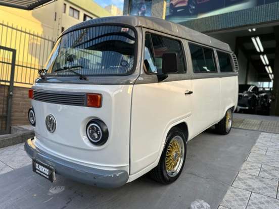 VOLKSWAGEN-KOMBI-1.6 MI STD LOTAÇÃO 8V GASOLINA 3P MANUAL VOLKSWAGEN-KOMBI-2003