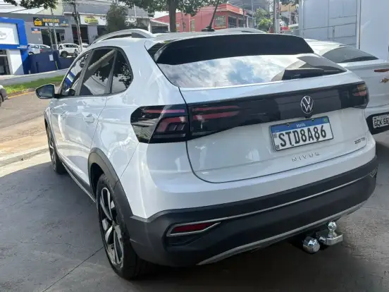 VOLKSWAGEN-NIVUS-1.0 200 TSI TOTAL FLEX HIGHLINE AUTOMÁTICO VOLKSWAGEN-NIVUS-2024