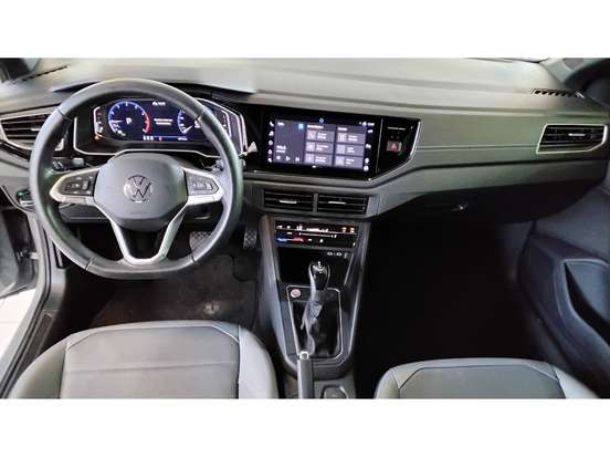 VOLKSWAGEN-NIVUS-1.0 200 TSI TOTAL FLEX HIGHLINE AUTOMÁTICO VOLKSWAGEN-NIVUS-2023