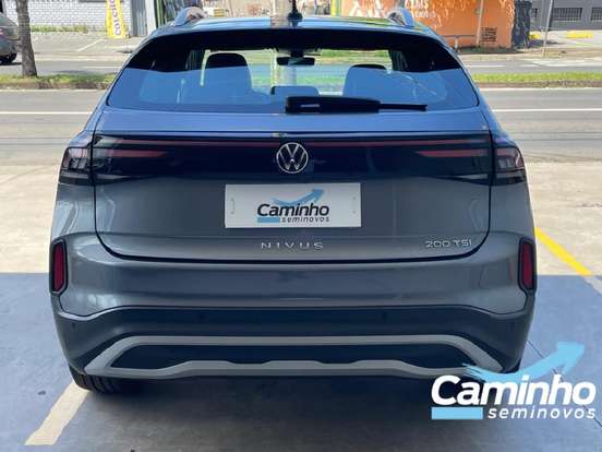 VOLKSWAGEN-NIVUS-1.0 200 TSI TOTAL FLEX HIGHLINE AUTOMÁTICO VOLKSWAGEN-NIVUS-2025