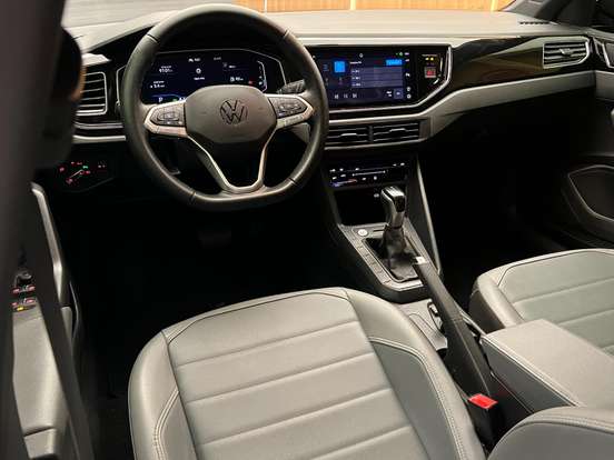 VOLKSWAGEN-NIVUS-1.0 200 TSI TOTAL FLEX HIGHLINE AUTOMÁTICO VOLKSWAGEN-NIVUS-2023