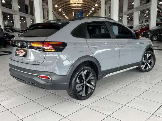 VOLKSWAGEN-NIVUS-1.0 200 TSI TOTAL FLEX HIGHLINE AUTOMÁTICO VOLKSWAGEN-NIVUS-2023