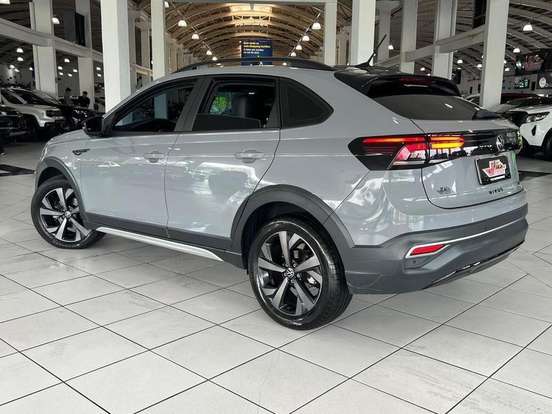 VOLKSWAGEN-NIVUS-1.0 200 TSI TOTAL FLEX HIGHLINE AUTOMÁTICO VOLKSWAGEN-NIVUS-2023