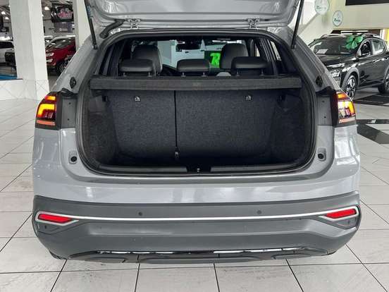 VOLKSWAGEN-NIVUS-1.0 200 TSI TOTAL FLEX HIGHLINE AUTOMÁTICO VOLKSWAGEN-NIVUS-2023