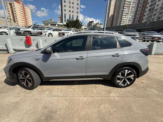 VOLKSWAGEN-NIVUS-1.0 200 TSI TOTAL FLEX HIGHLINE AUTOMÁTICO VOLKSWAGEN-NIVUS-2024