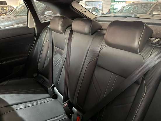 VOLKSWAGEN-NIVUS-1.0 200 TSI TOTAL FLEX HIGHLINE AUTOMÁTICO VOLKSWAGEN-NIVUS-2025