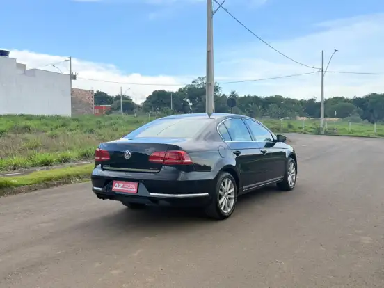 VOLKSWAGEN-PASSAT-2011