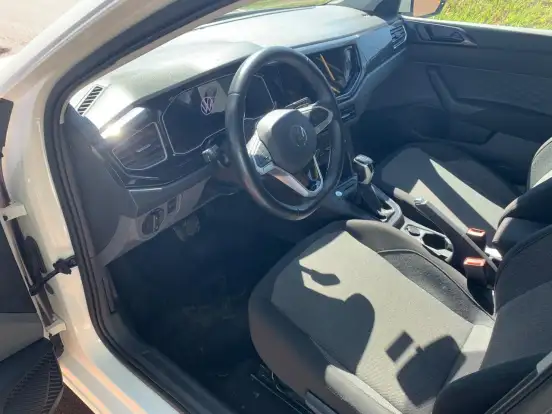 VOLKSWAGEN-POLO-2024