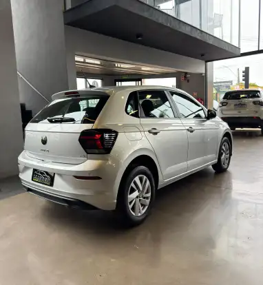 VOLKSWAGEN-POLO-2024