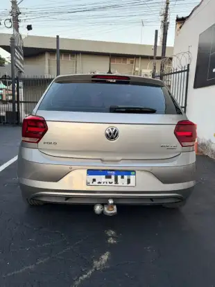 VOLKSWAGEN-POLO-2018