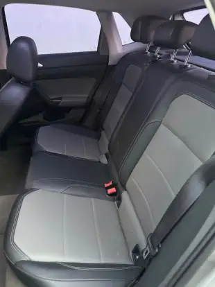 VOLKSWAGEN-POLO-2018