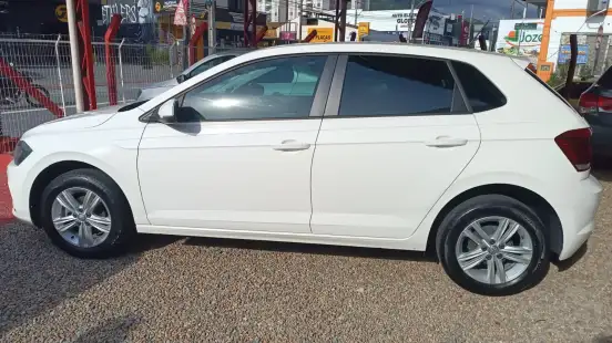 VOLKSWAGEN-POLO-2018