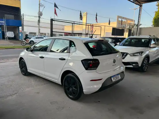 VOLKSWAGEN-POLO-2025