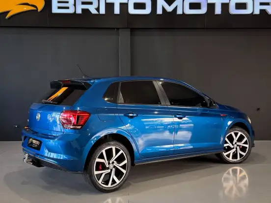 VOLKSWAGEN-POLO-2020