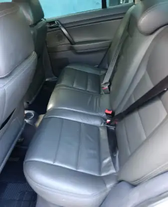 VOLKSWAGEN-POLO-2011