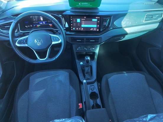VOLKSWAGEN-POLO-2024