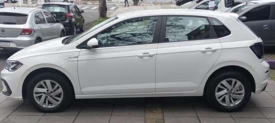 VOLKSWAGEN-POLO-2024