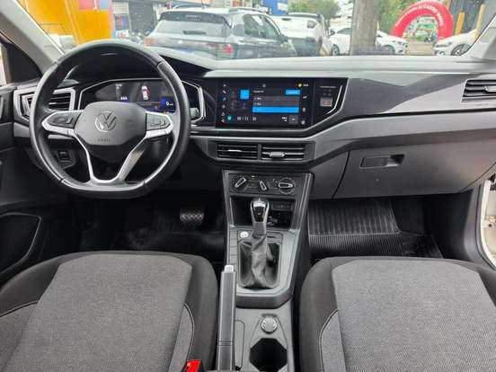 VOLKSWAGEN-POLO-2024