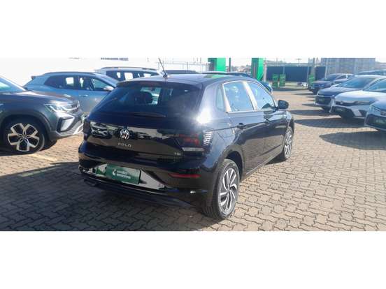 VOLKSWAGEN-POLO-1.0 170 TSI HIGHLINE AUTOMÁTICO VOLKSWAGEN-POLO-2024