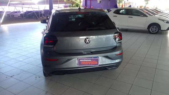 VOLKSWAGEN-POLO-2023