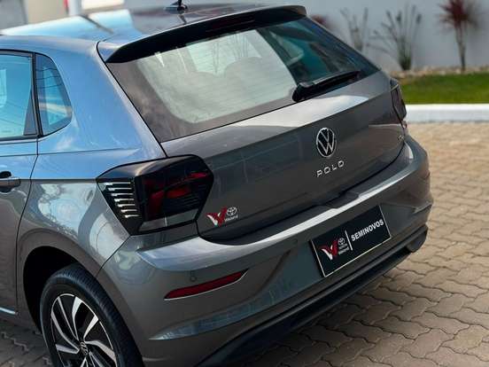 VOLKSWAGEN-POLO-2025