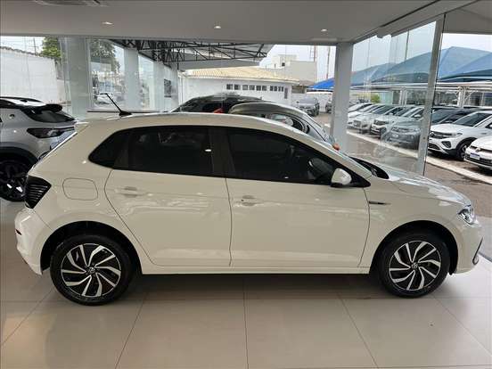 VOLKSWAGEN-POLO-1.0 170 TSI HIGHLINE AUTOMÁTICO VOLKSWAGEN-POLO-2024