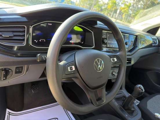 VOLKSWAGEN-POLO-2024