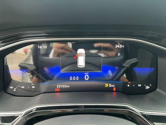 VOLKSWAGEN-POLO-2023