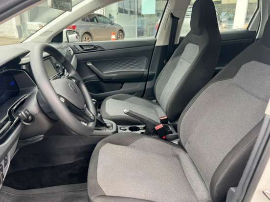 VOLKSWAGEN-POLO-2023