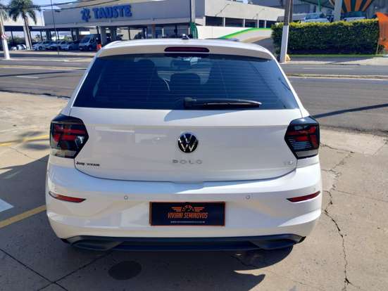 VOLKSWAGEN-POLO-2024