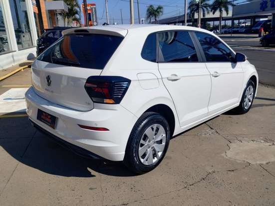 VOLKSWAGEN-POLO-2024