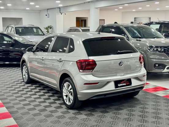 VOLKSWAGEN-POLO-1.0 200 TSI COMFORTLINE AUTOMÁTICO VOLKSWAGEN-POLO-2018