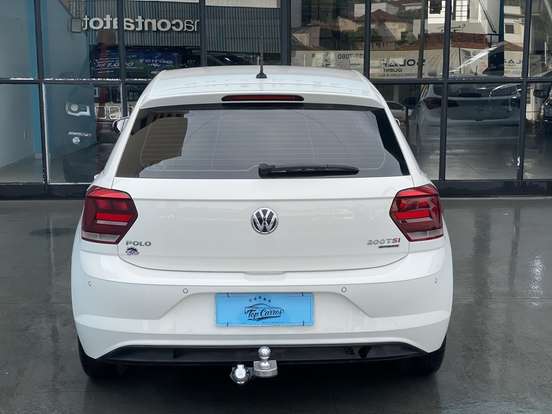 VOLKSWAGEN-POLO-2018