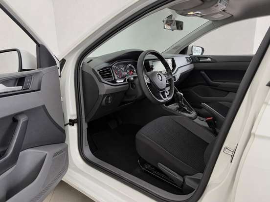 VOLKSWAGEN-POLO-1.0 200 TSI COMFORTLINE AUTOMÁTICO VOLKSWAGEN-POLO-2017